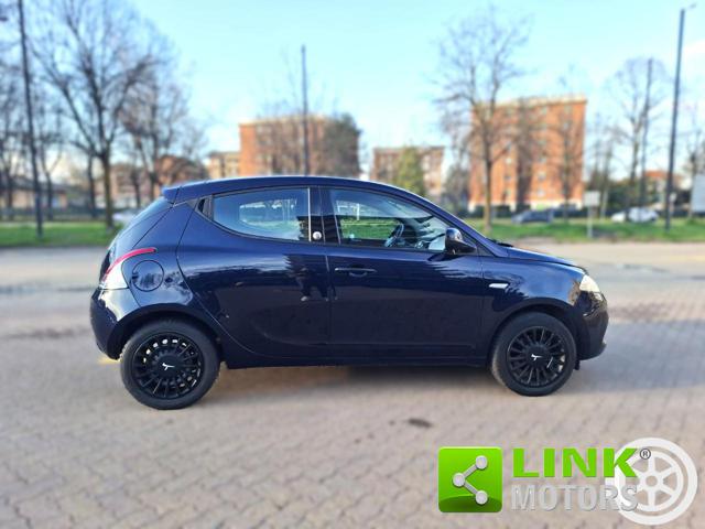 LANCIA Ypsilon usata, con Park Distance Control