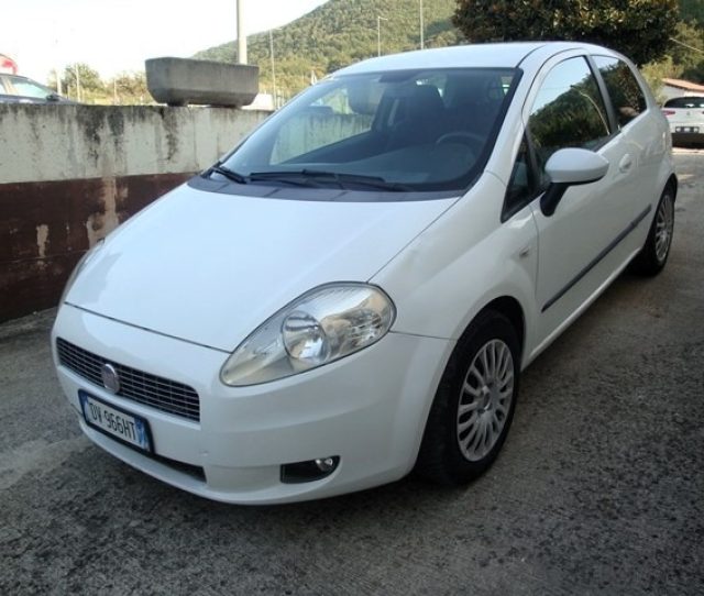 FIAT Grande Punto usata, con ABS