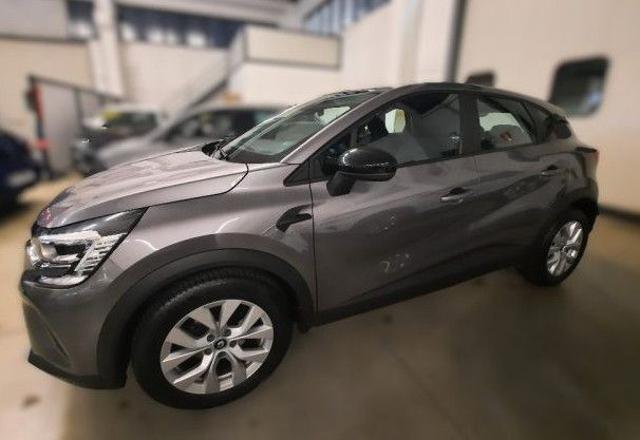 RENAULT Captur usata, con Sistema di navigazione