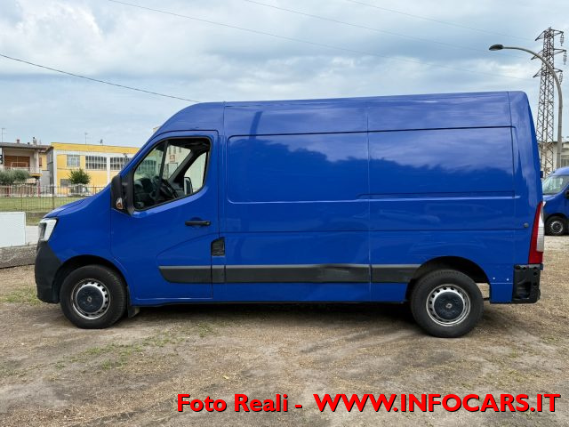 RENAULT Master usata, con Bracciolo