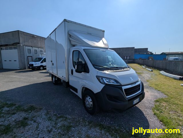 PEUGEOT Boxer usata, con Alzacristalli elettrici