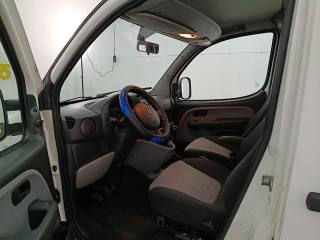 FIAT Doblo usata, con Kit fumatori