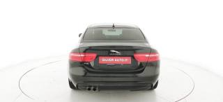 JAGUAR XE usata, con Autoradio