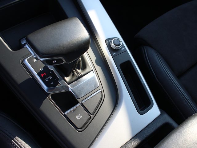 AUDI A4 usata, con Specchietti laterali elettrici