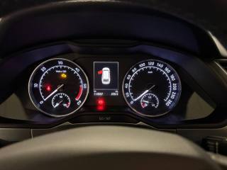 SKODA Superb usata, con Sensore di luce