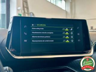 PEUGEOT 2008 usata, con Park Distance Control
