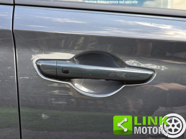 HYUNDAI i30 usata, con Touch screen