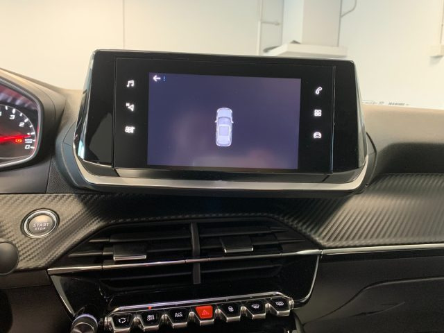 PEUGEOT 2008 usata, con Vetri oscurati