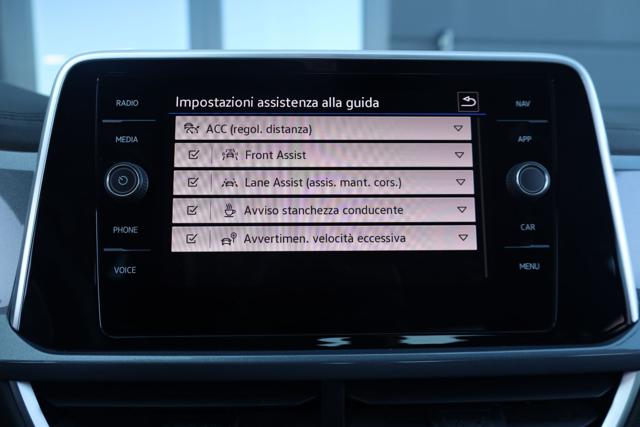 VOLKSWAGEN T-Roc usata, con Bluetooth