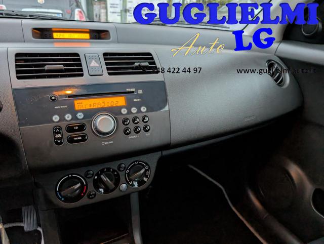 SUZUKI Swift usata, con Sedile posteriore sdoppiato