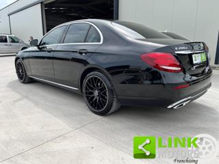 MERCEDES-BENZ E 200 usata, con ESP