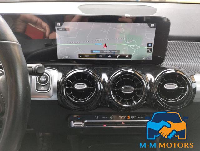 MERCEDES-BENZ GLB 180 usata, con Controllo trazione