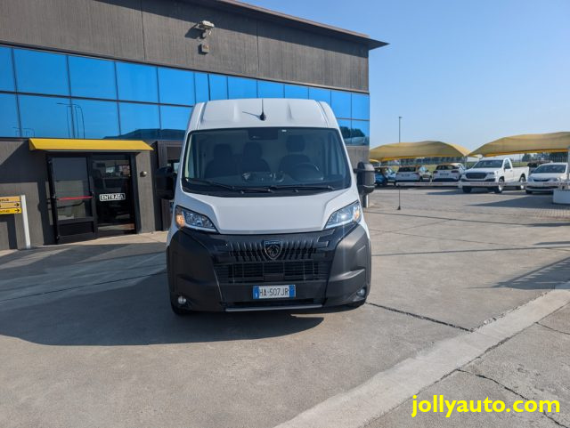PEUGEOT Boxer usata, con Airbag
