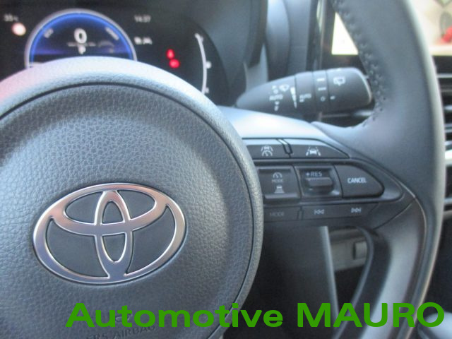 TOYOTA Yaris Cross usata, con Specchietti laterali elettrici
