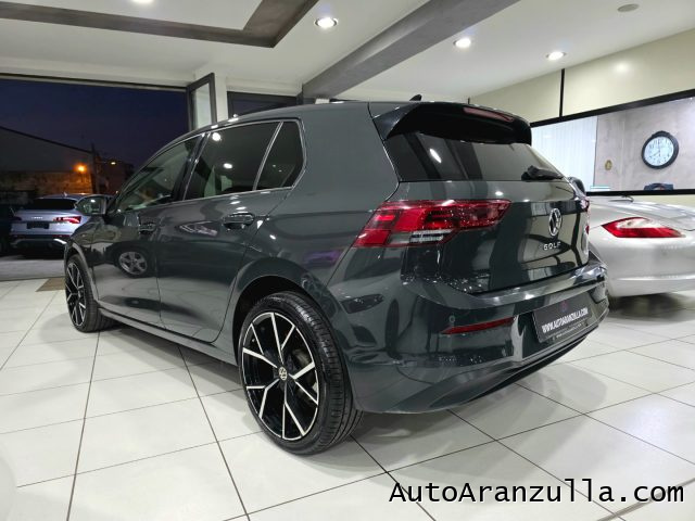VOLKSWAGEN Golf usata, con Autoradio