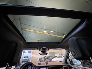 PORSCHE Macan usata, con USB