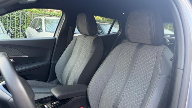 PEUGEOT 2008 usata, con Sistema di navigazione
