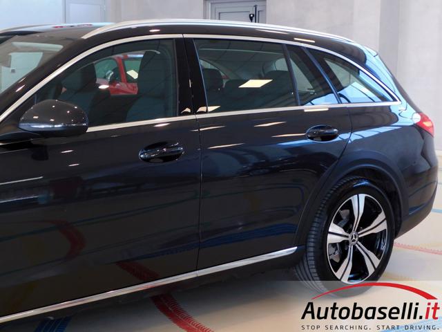 MERCEDES-BENZ C 220 usata, con Portellone posteriore elettrico