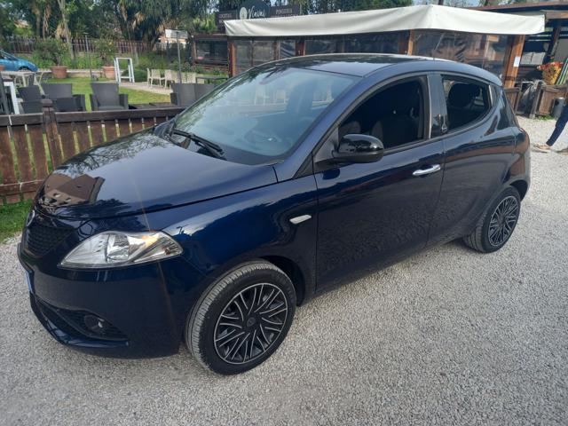 LANCIA Ypsilon usata, con ABS