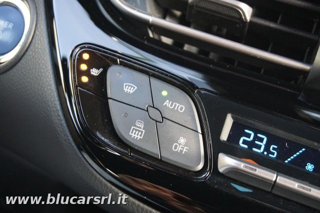 TOYOTA C-HR usata, con Sedile posteriore sdoppiato