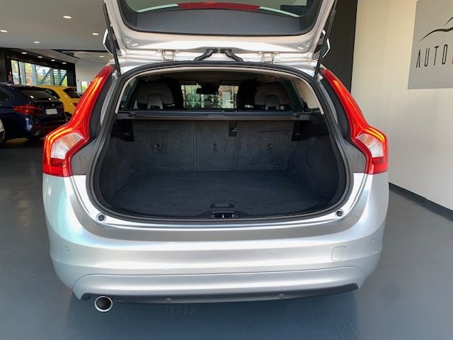 VOLVO V60 usata 16