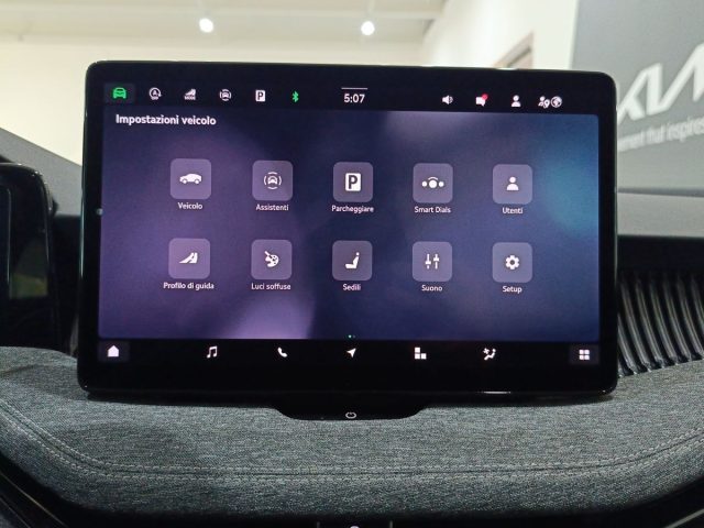 SKODA Superb usata, con Autoradio digitale