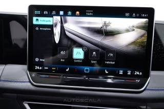 VOLKSWAGEN Tiguan usata, con USB