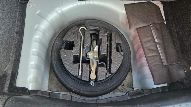 NISSAN Micra usata, con Frenata d