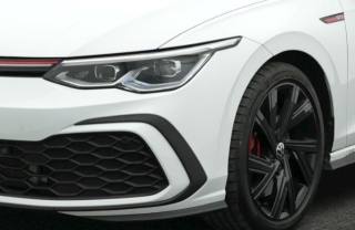 VOLKSWAGEN Golf usata, con Touch screen