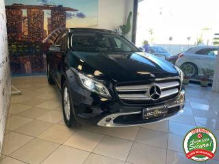 MERCEDES-BENZ GLA 200 usata, con Luci diurne LED