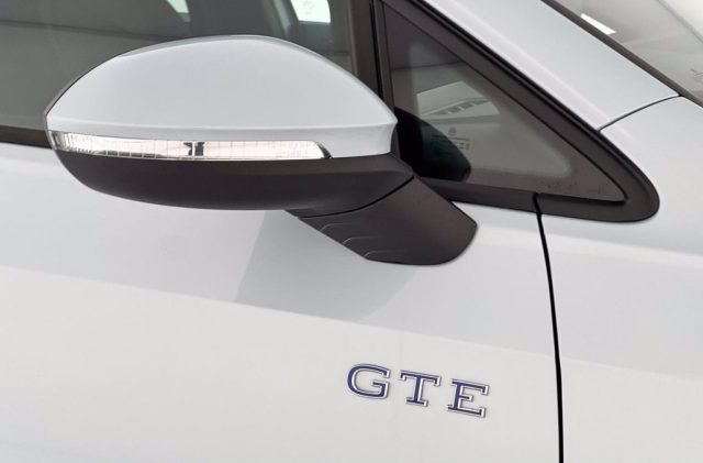 VOLKSWAGEN Golf usata, con Autoradio