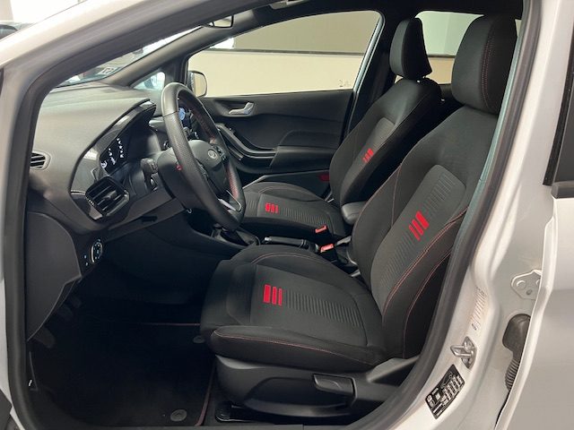 FORD Fiesta usata, con Boardcomputer