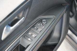 PEUGEOT 5008 usata, con Servosterzo