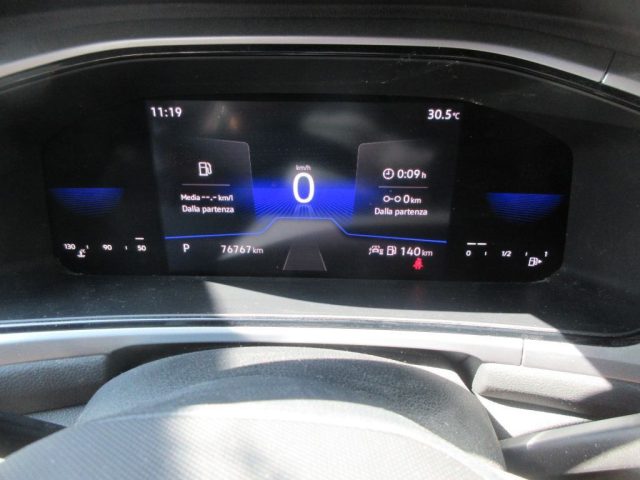 VOLKSWAGEN T-Roc usata, con Autoradio