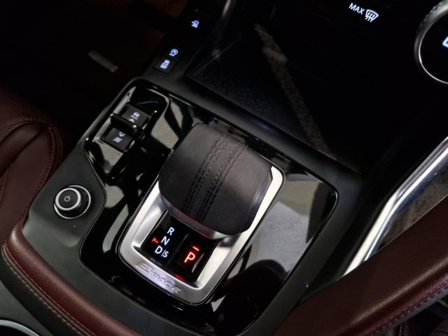 JAGUAR E-Pace usata, con Regolazione elettrica sedili