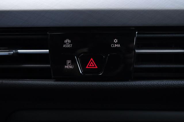 VOLKSWAGEN Golf Variant usata, con Touch screen