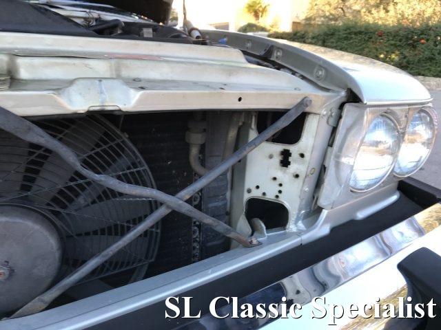 MERCEDES-BENZ SL 560 usata 104