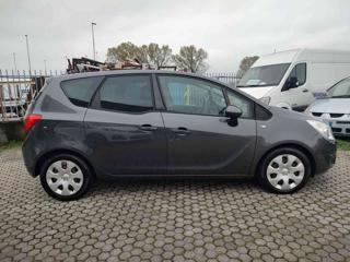 OPEL Meriva usata, con Autoradio