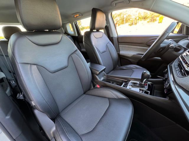 JEEP Compass usata, con Sedile posteriore sdoppiato