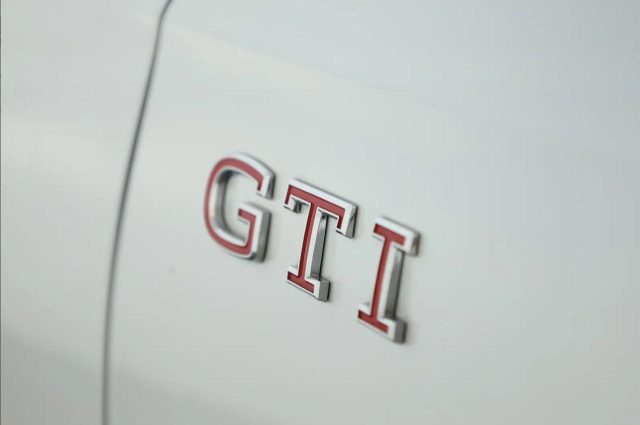 VOLKSWAGEN Golf GTI usata, con Tettuccio apribile