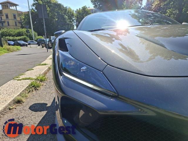 FERRARI F8 usata, con Volante in pelle