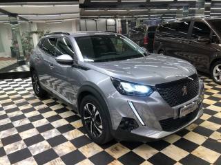 PEUGEOT 2008 usata, con Airbag