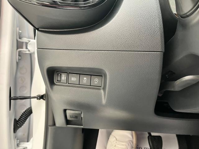 TOYOTA Aygo X usata, con Autoradio