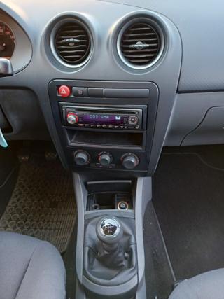SEAT Ibiza usata, con Autoradio digitale