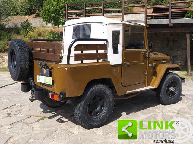 TOYOTA Land Cruiser usata 4