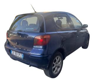 TOYOTA Yaris usata, con Autoradio