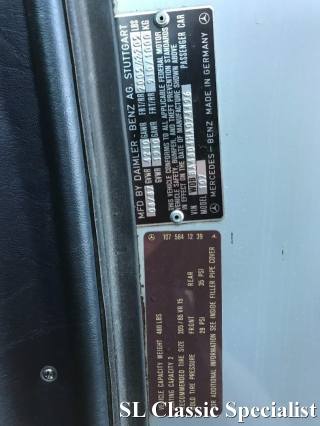 MERCEDES-BENZ SL 560 usata 52