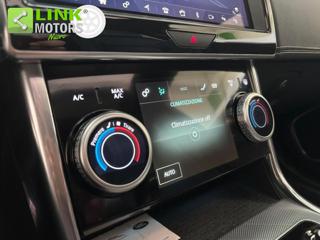 JAGUAR XE usata, con Touch screen