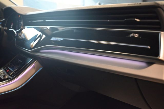 AUDI Q8 usata 160