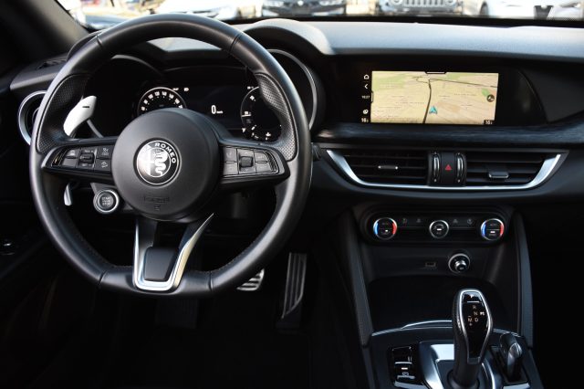 ALFA ROMEO Stelvio usata, con Cerchi in lega